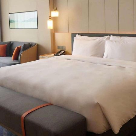 Wyndham Grand Zhaoqing Downtown Hotel Екстериор снимка