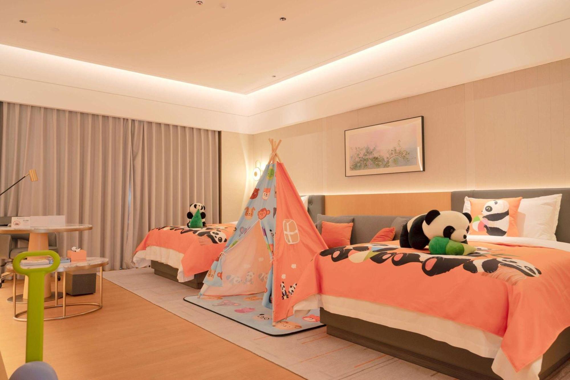 Wyndham Grand Zhaoqing Downtown Hotel Екстериор снимка