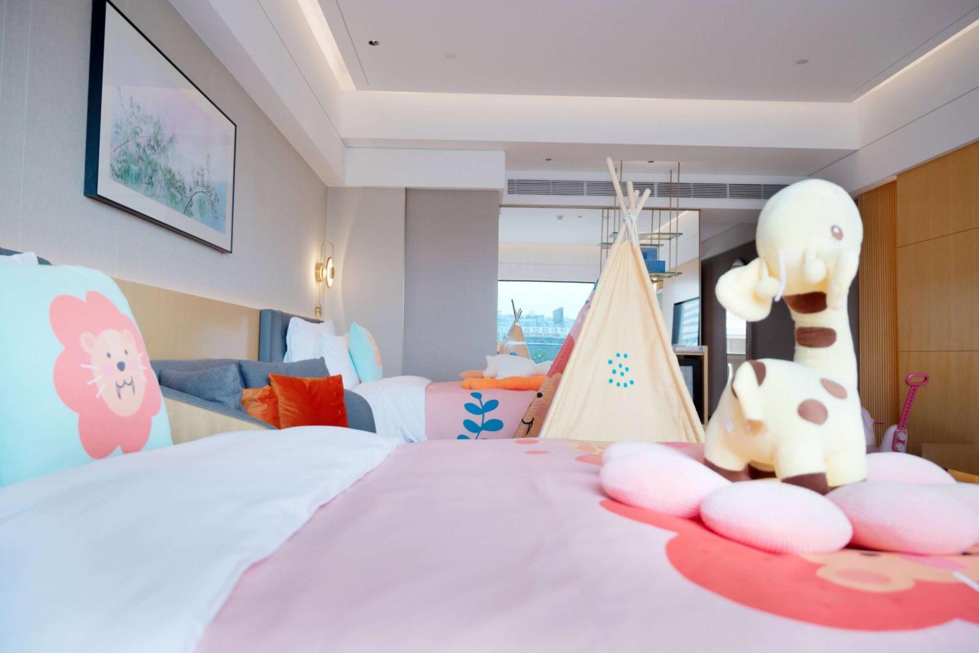 Wyndham Grand Zhaoqing Downtown Hotel Екстериор снимка