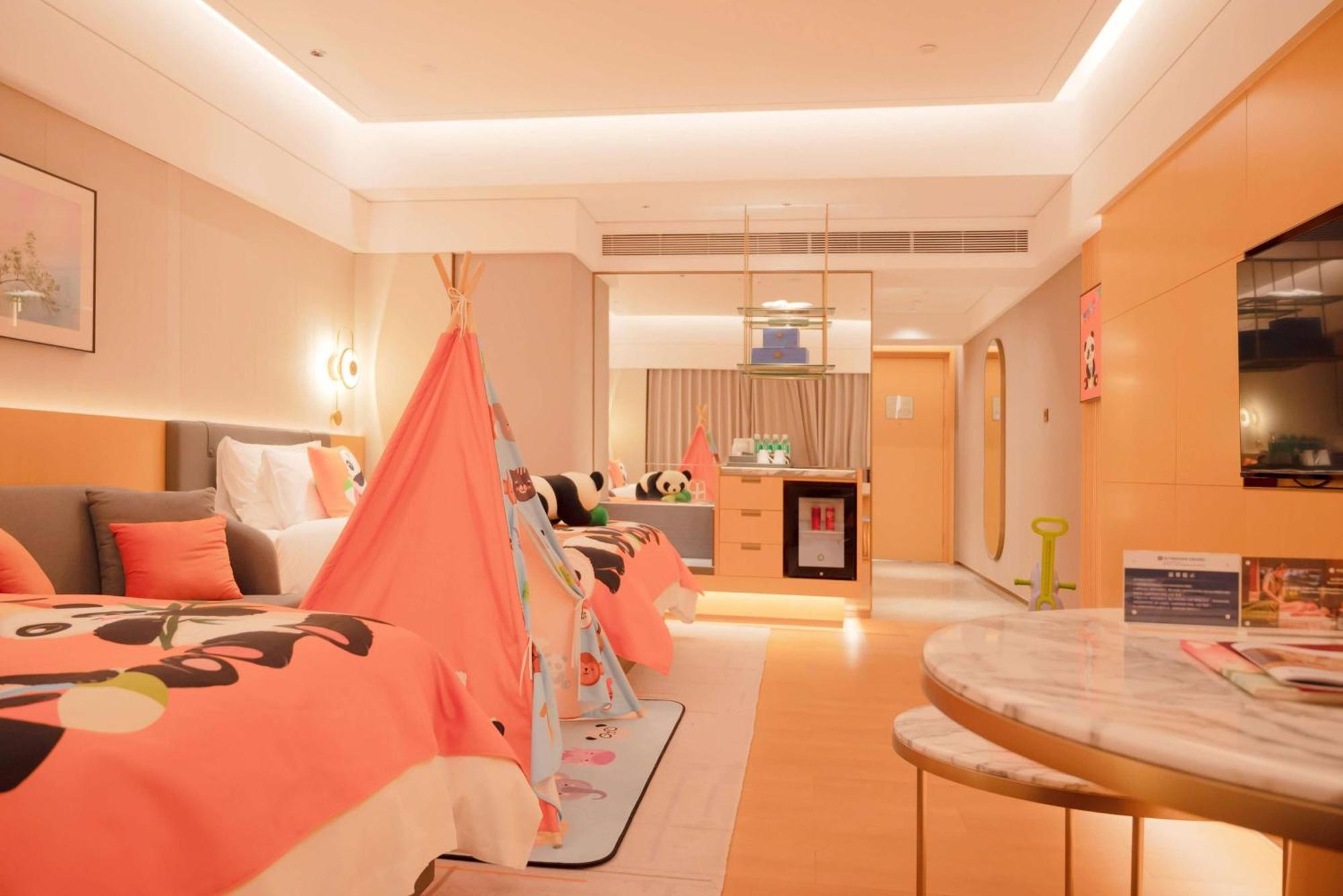 Wyndham Grand Zhaoqing Downtown Hotel Екстериор снимка