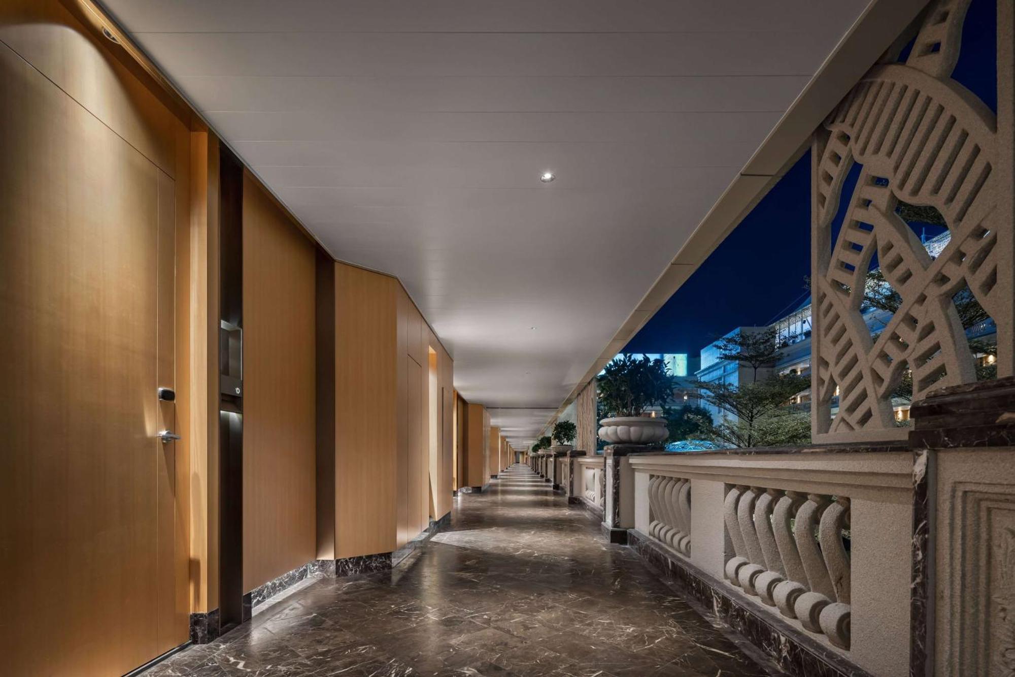 Wyndham Grand Zhaoqing Downtown Hotel Екстериор снимка