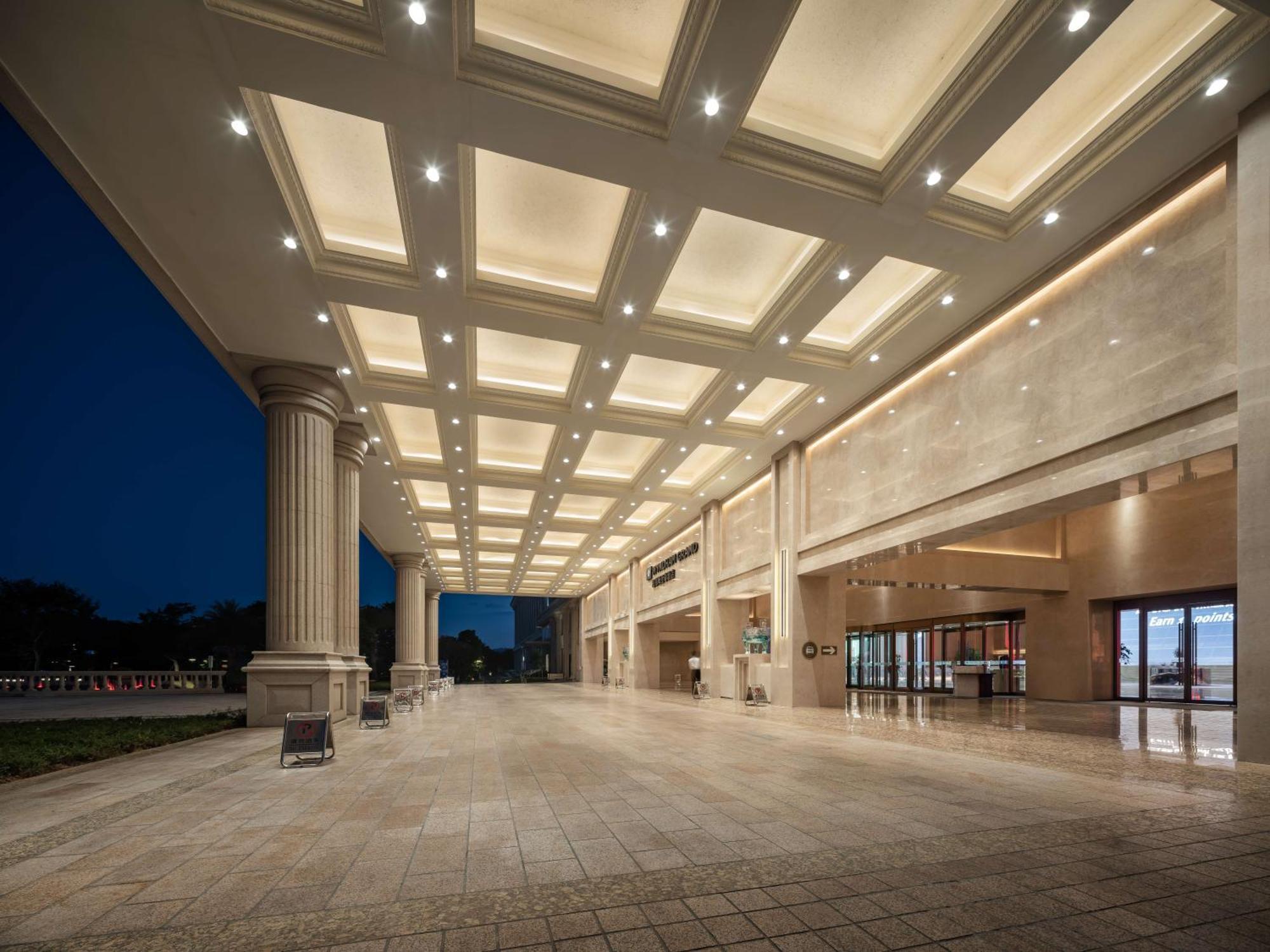 Wyndham Grand Zhaoqing Downtown Hotel Екстериор снимка